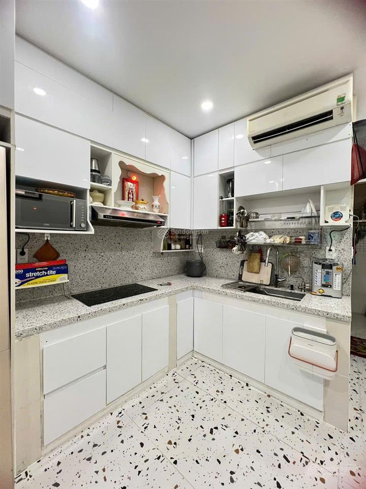 Bán nhà hẻm xe hơi 3 tầng mới đẹp. full nội thất. hẻm 7a thành thái, q.10. nhỉnh 11 tỷ