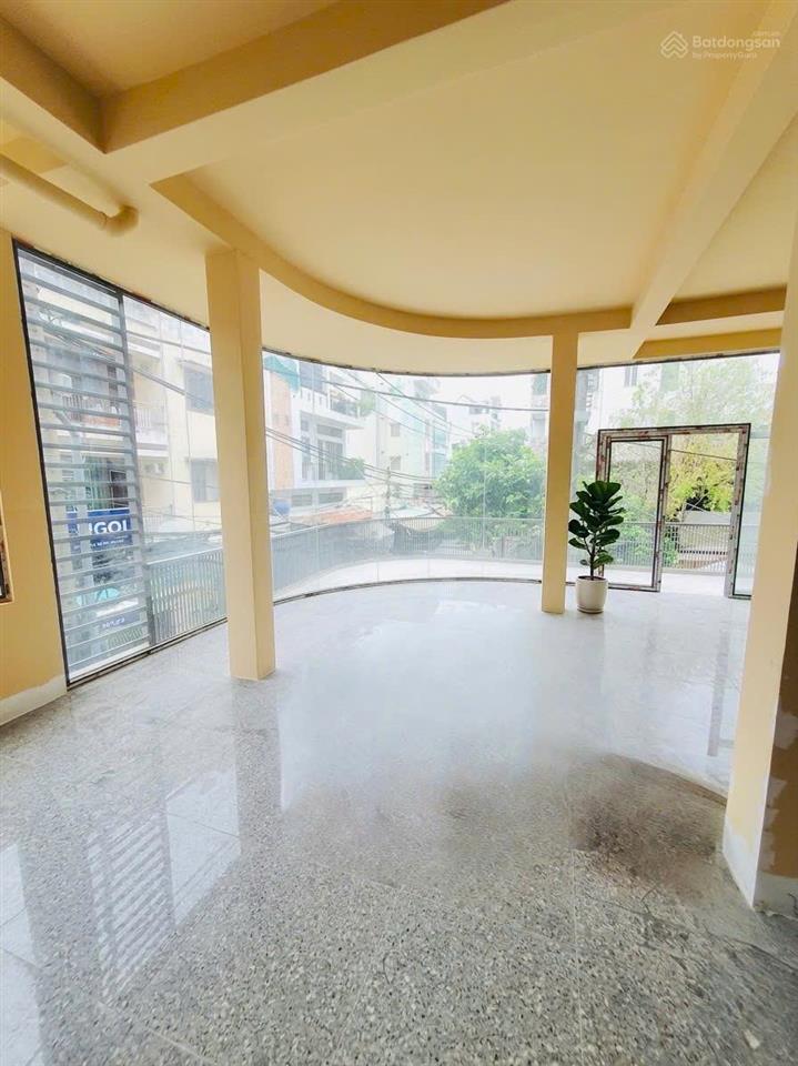 Cho thuê nhà góc 2mt  tô hiến thành. 7,5m x 13m 2 lầu