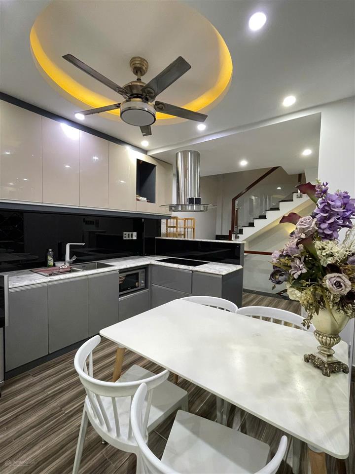 Nhà phố liền kề khu v.i.p him lam chợ lớn. full nội thất xịn đẹp.