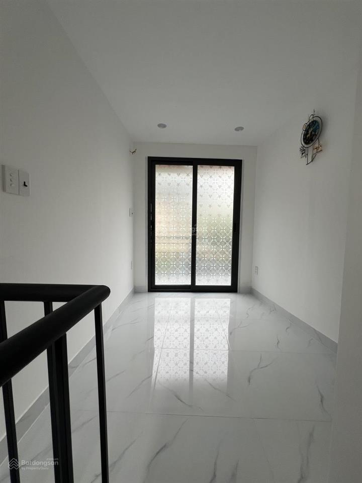 Mặt tiền kinh doanh số 11a phạm viết chánh, p. nct, q.1  3 tầng nhà mới đẹp