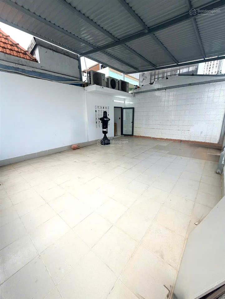 Bán nhà mới đẹp hẻm xe tải  mai xuân thưởng. 4 tầng lầu. 3.5m x 18m. nở hậu 7,6m. dtcn 90m.