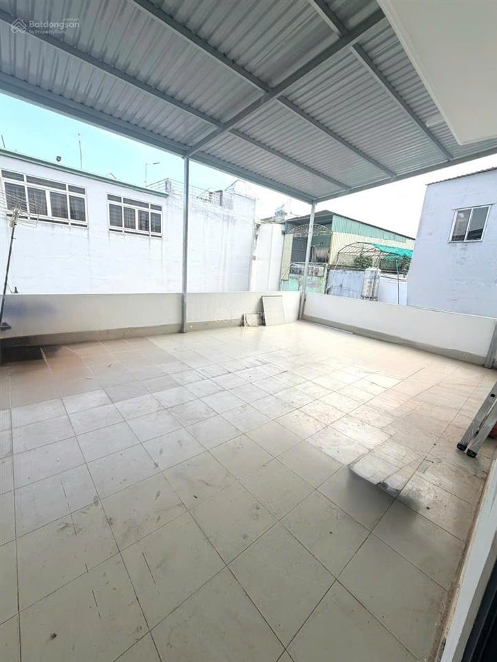 Bán nhà mới đẹp hẻm xe tải  mai xuân thưởng. 4 tầng lầu. 3.5m x 18m. nở hậu 7,6m. dtcn 90m.