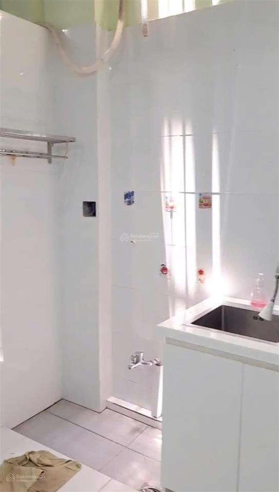 Cho thuê nhà sát mặt tiền đường trường chinh, p.4, tân bình. 3.3m x 16m | trệt + lầu. 2pn + 2wc