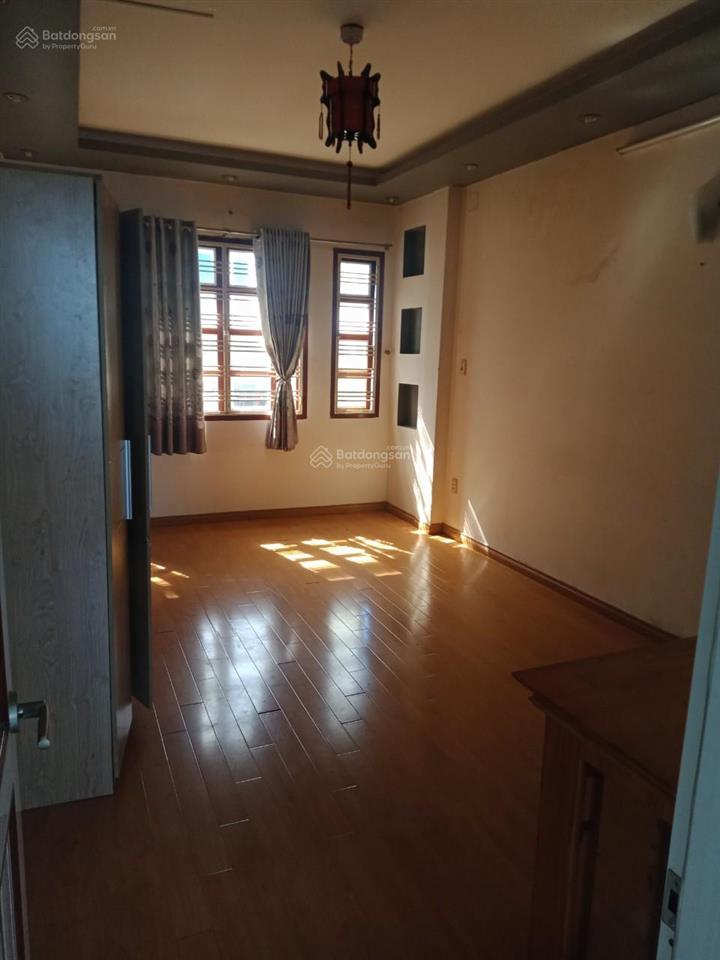 Cho thuê nhà hẻm xe 8m  đường nguyễn đình chiểu, p.5, q.3  3,5m x 15m. 5 tầng. 5pn, 4wc.