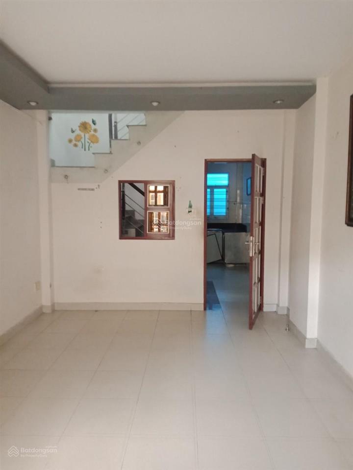 Cho thuê nhà hẻm xe 8m  đường nguyễn đình chiểu, p.5, q.3  3,5m x 15m. 5 tầng. 5pn, 4wc.