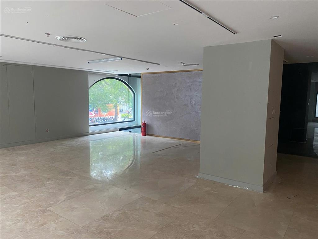 Bql tòa nhà tplace cho thuê mặt bằng vp tầng 2 rộng hơn 800m2 (có chia nhỏ).  bql 0902 197 ***