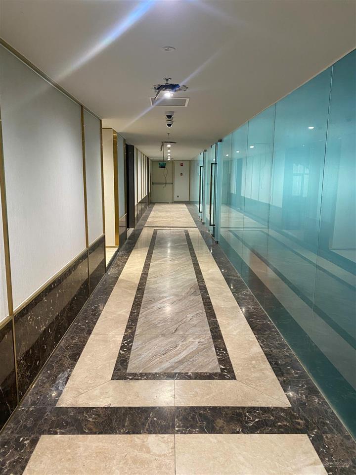 Bql tòa nhà tplace cho thuê mặt bằng vp tầng 2 rộng hơn 800m2 (có chia nhỏ).  bql 0902 197 ***