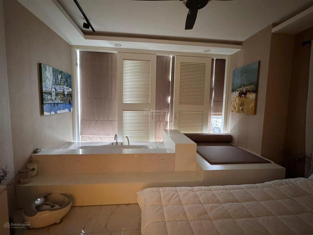 Chính chủ thiện chí cần bán căn hộ 101,4m² eurowindow trần duy hưng.  xem nhà 0902 197 ***