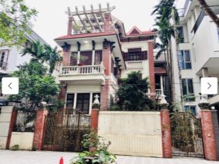 Biệt thự vườn đào đối diện heritage, gần lotte mall  193m2 mt 13m 4 tầng, giá thoả thuận