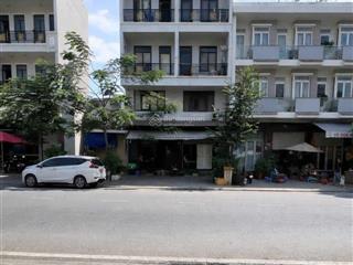 Nhà mặt tiền 8m  3 tầng  trung tâm quận 7 giá chỉ 13 tỷ kinh doanh nhiều loại hình