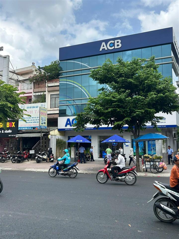 Kẹt bán gấp nhà mt phạm hùng 40m, q8, 5.5x17m, giá mềm, kinh doanh ngay