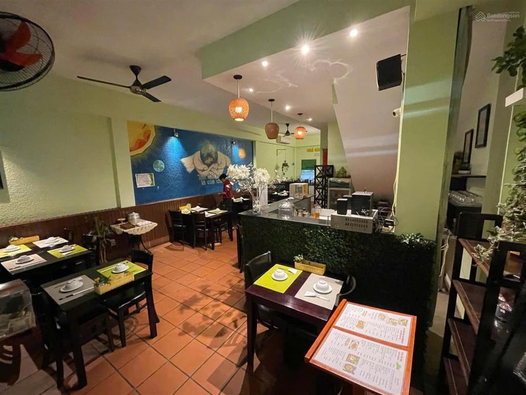 Chính chủ cho thuê gấp mặt tiền 3 lầu phạm hùng, quận 8, kinh doanh đông đúc, 5.5x17m