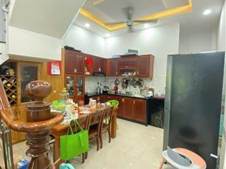 Cho thuê nhà 3 tầng diện tích 56m  đường xe hơi  giá 10tr/tháng , cọc 1 tháng