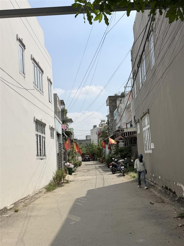 Bán đất thổ cư 61m2 đường xe hơi  giá tốt  dân cư an ninh dân trí cao  không ngập
