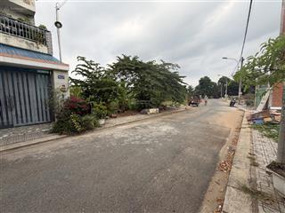 Cần tiền bán gấp lô đất đối diện chợ long phước, tp. hcm