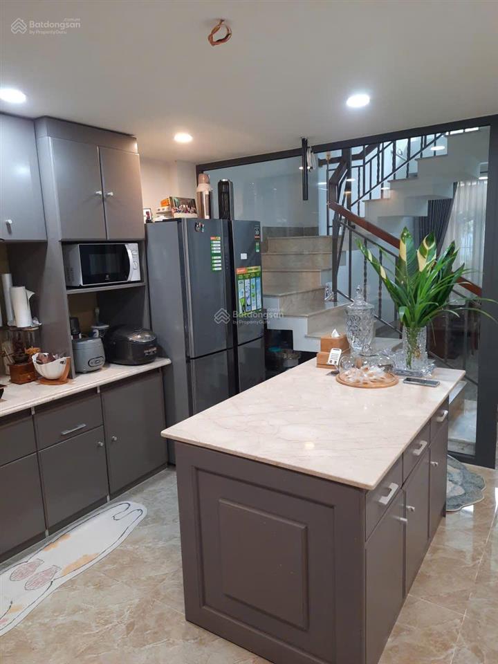 Chính chủ bán nhà view công viên mặt tiền hà huy giáp ngay ngã tư ga
