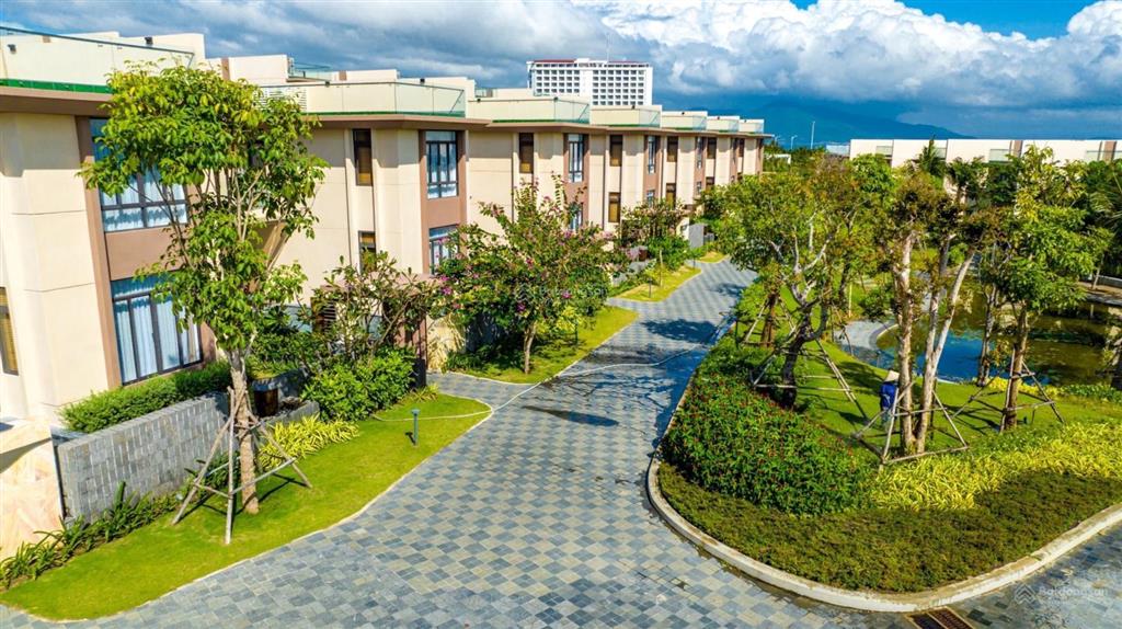 Bán nhanh biệt thự bãi dài cam ranh mystery villas nguyễn tất thành giá từ 9.1 tỷ  0909 955 ***