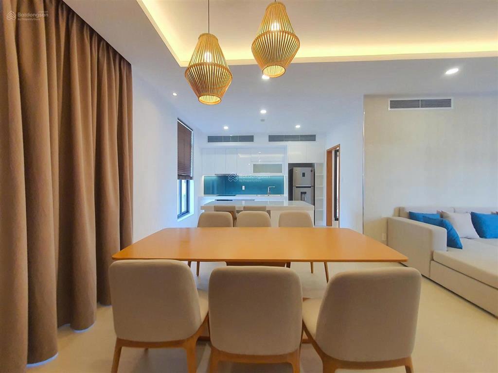 Btlk cam ranh mystery villas  bãi biển đẹp nhất thế giới và rất gần ngay sân bay cam ranh.