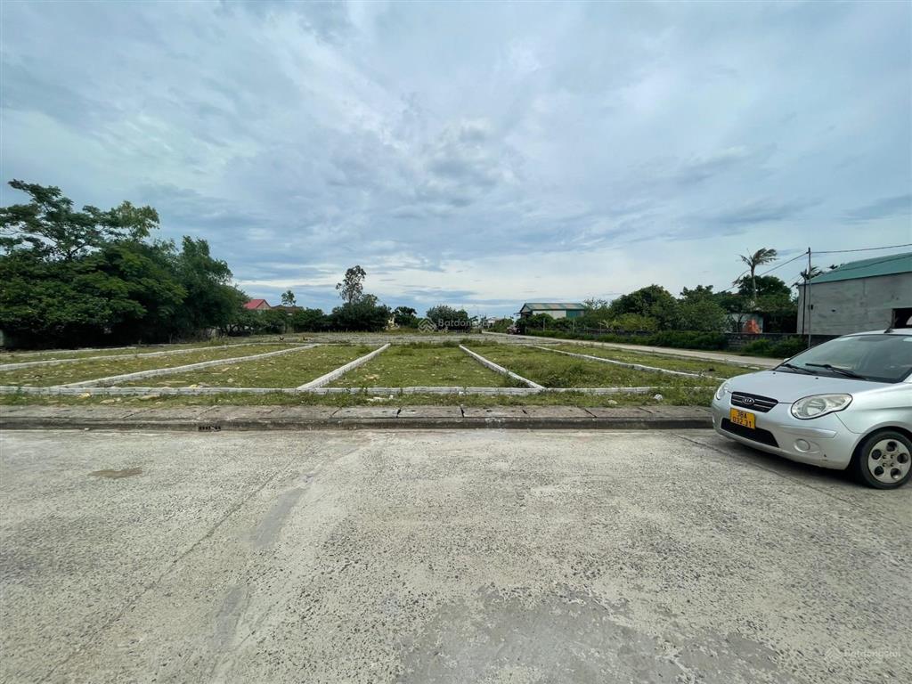 Bán gấp mảnh đất thổ cư mặt đường chính kỳ phương chuẩn bị lên thành phố.  0969 596 ***