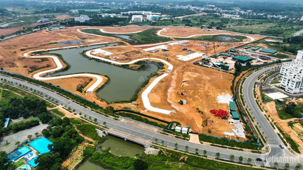 Bán gấp 100m2 vai réo, phú cát, ngay giáp khu cnc và tổ hợp y tế. giá vốn chỉ từ 2,5 tỷ bao phí
