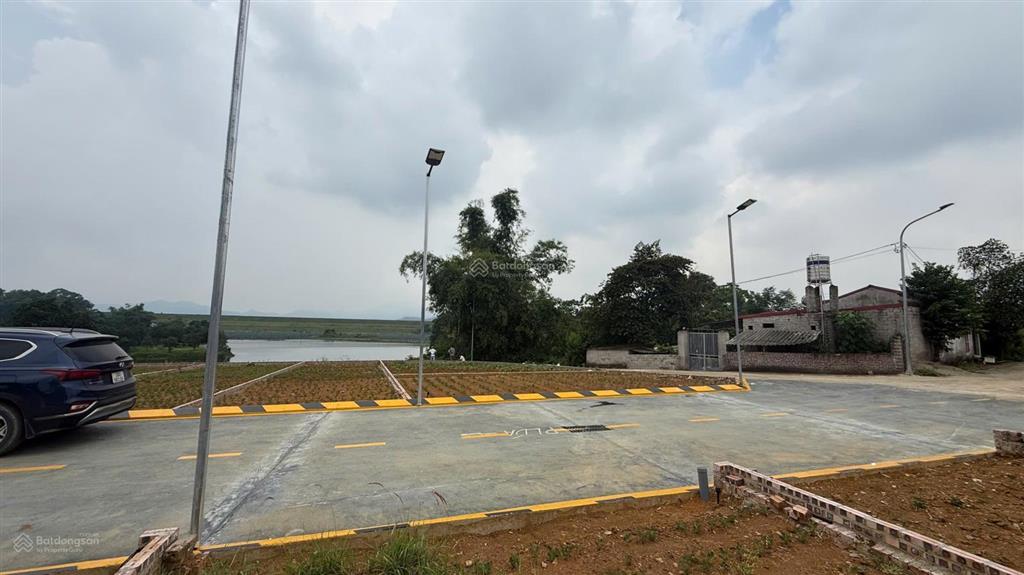 Bán đất mặt hồ đồng mô, sơn tây 2 tỷ 110m2 mặt tiền 6m, ngõ 6m đẹp bao phí