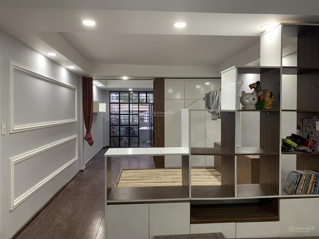 Bán căn hộ thiết kế studio 50m2, 1pn, 1wc, chung cư b3, 2,5 tỷ, hcm