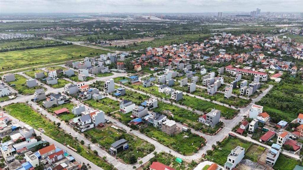 Chính chủ bán lô góc đất nền dự án tại khu tái định cư áp tràn, 120m2