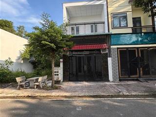 Nhà chính chủ đang ở cần bán để trả nợ, nhà gần các tiện ích