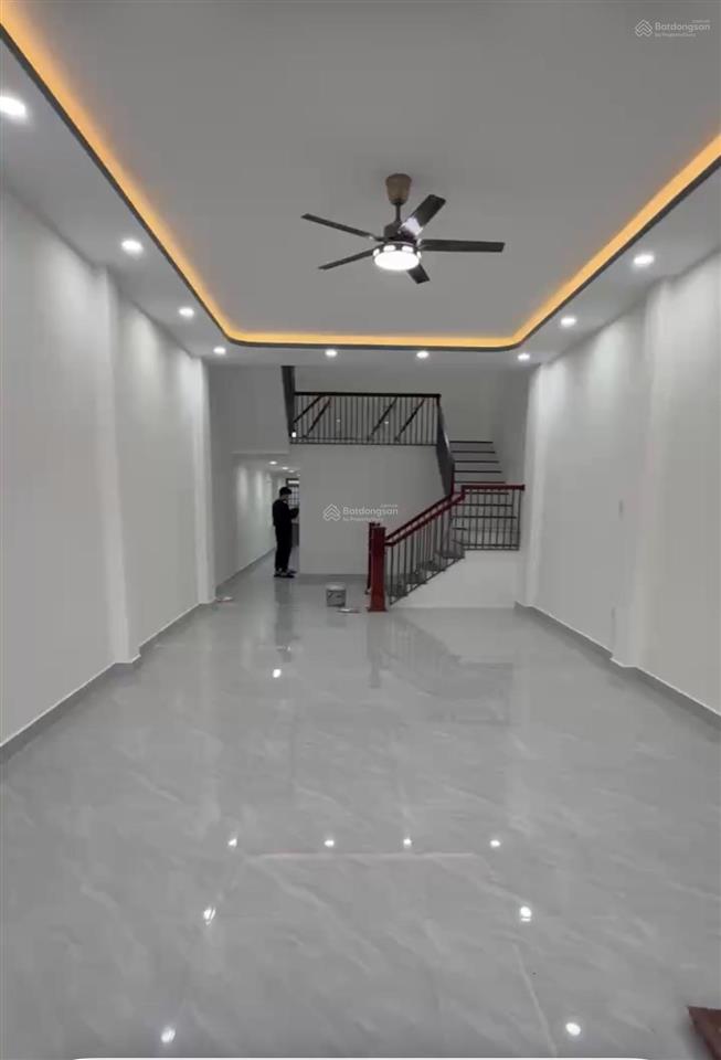 Bán nhà trục kinh doanh vip, đường 15m phạm hùng  hoà xuân  tp đà nẵng