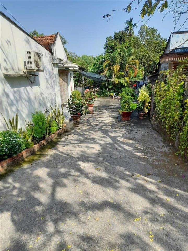 Bán lô đất có căn nhà mt đường nguyễn thị dòn, dt 2.155m2, có 230m2 thổ cư