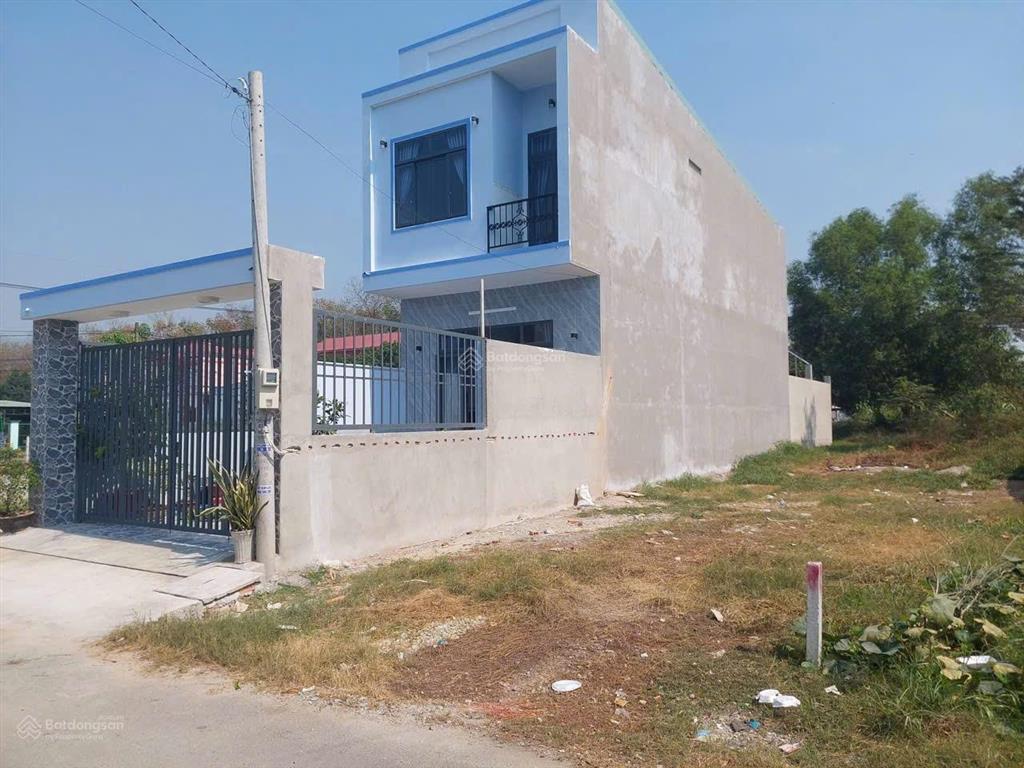 Giảm giá! bán gấp lô đất mt đường nhựa, dt 162,4m2, 100% thổ, xã tân thạnh đông, củ chi