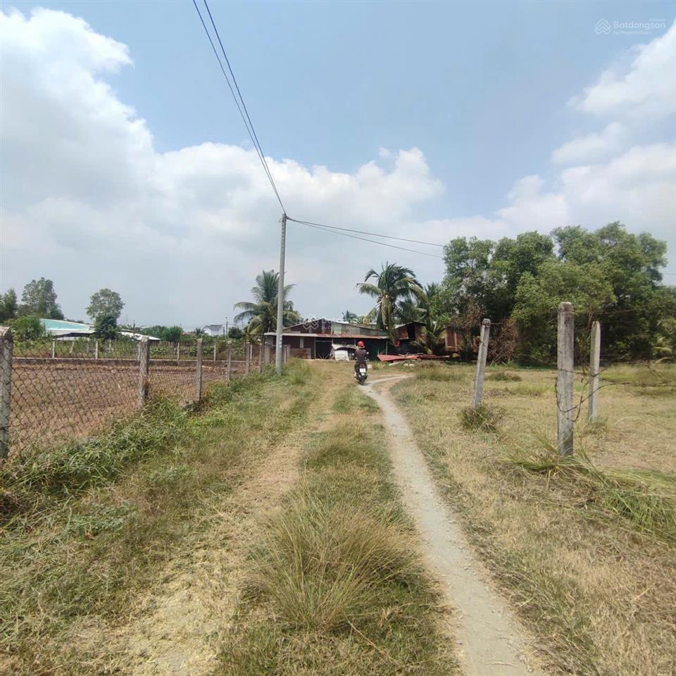 Giảm giá sâu!  bán gấp lô đất 1sẹc đặng thị tô, xã trung lập hạ  chỉ 790 triệu!