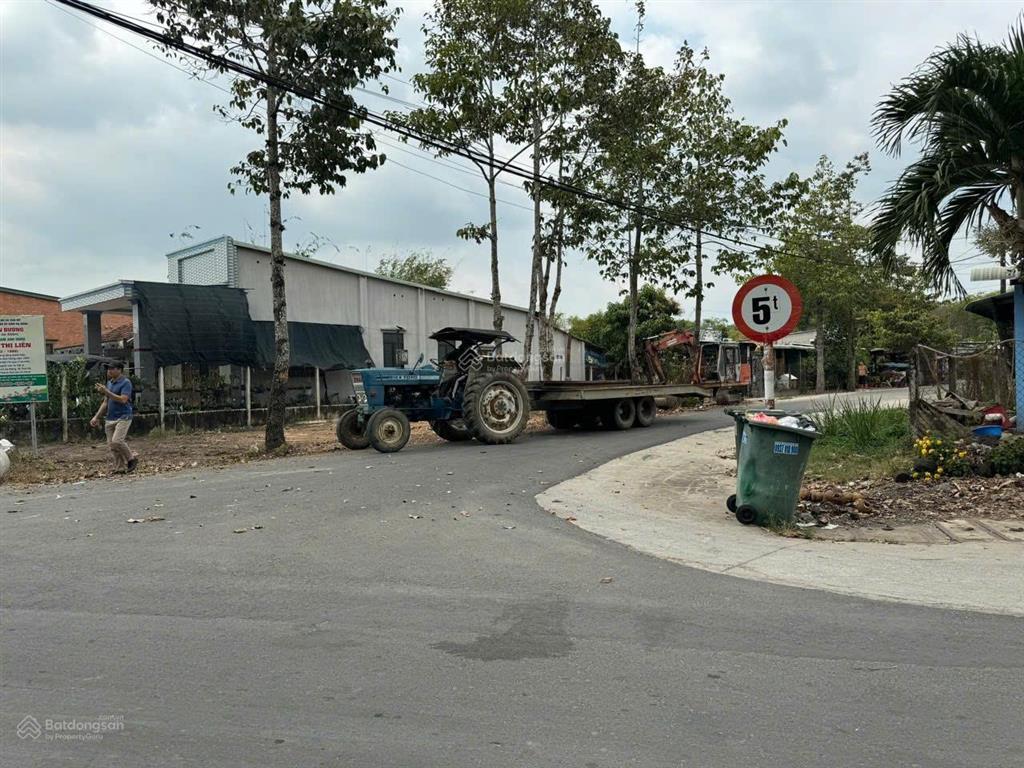 Bán lô đất góc 2 mt đường trương thị kiện, dt 198m2, có 120m thổ, kdc hh, xã thái mỹ