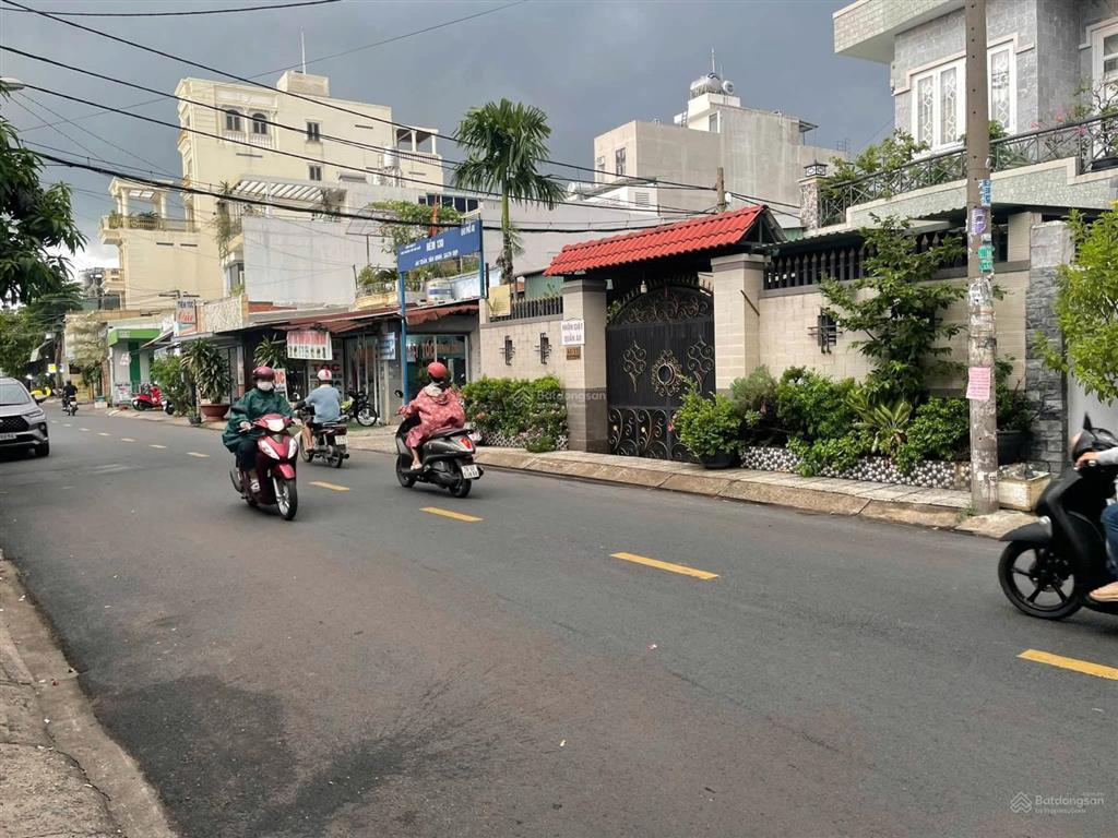 Cho thuê nhà mặt tiền lớn 300m2 đường ttn 01, phường đông hưng thuận (gần bến xe an sương)