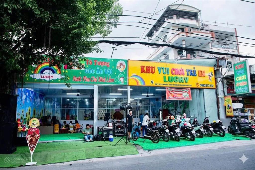 Cho thuê nhà mặt tiền lớn 300m2 đường ttn 01, phường đông hưng thuận (gần bến xe an sương)