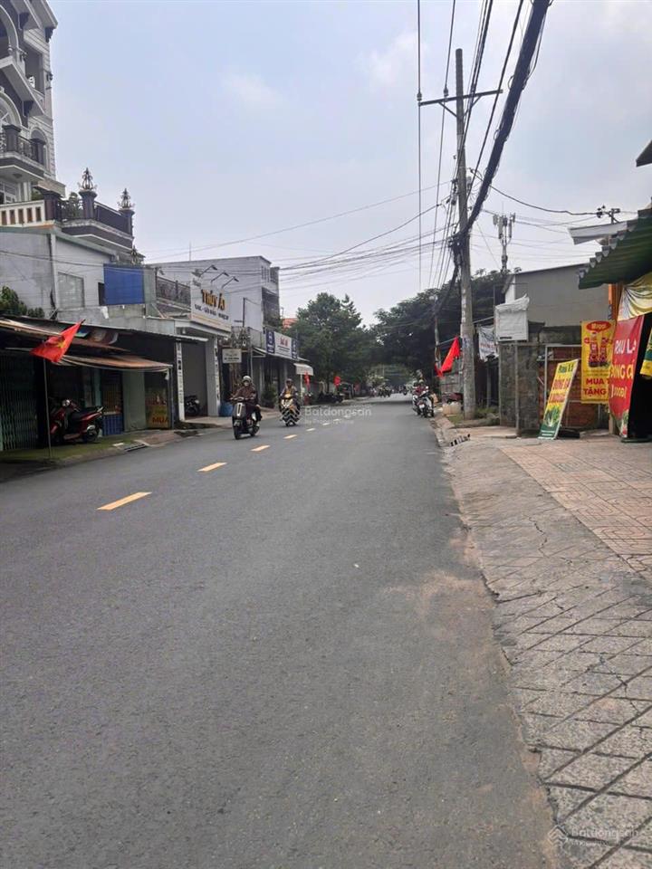 Cho thuê nhà mặt tiền lớn 300m2 đường ttn 01, phường đông hưng thuận (gần bến xe an sương)