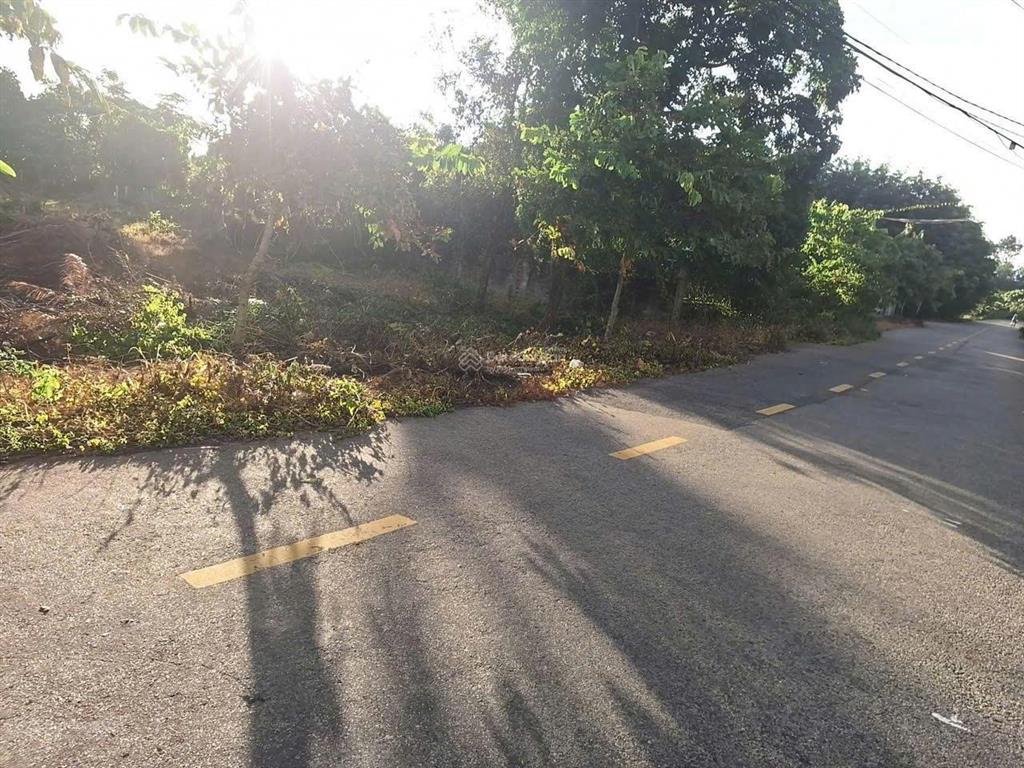 Bán gấp lô đất mt đường bà thiên, dt 1.000m, có 300m thổ, xã nhuận đức