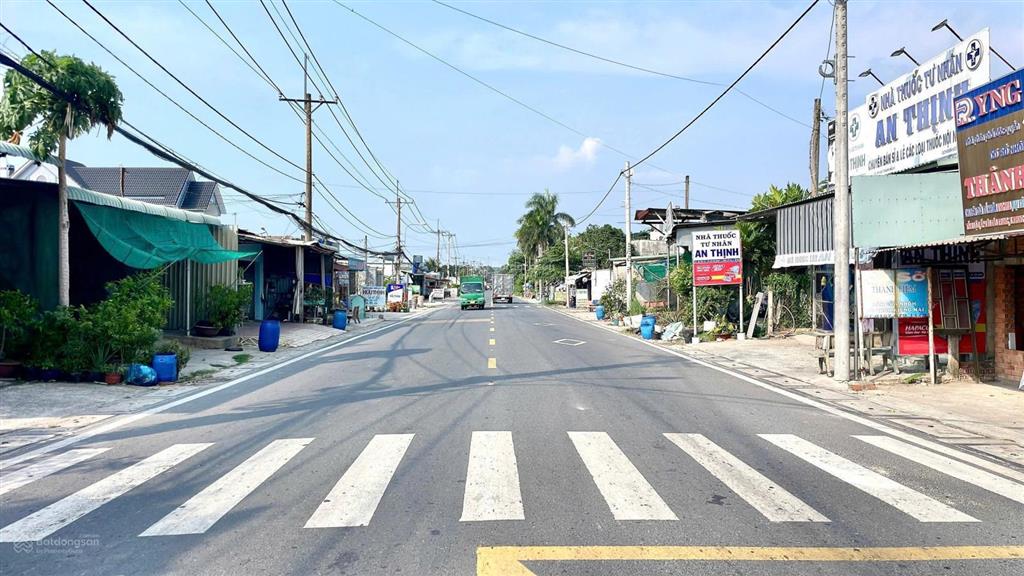 Cắt lỗ nhiều! bán lô đất mặt tiền đường nhựa 583, dt 119m, full thổ, xã trung lập hạ