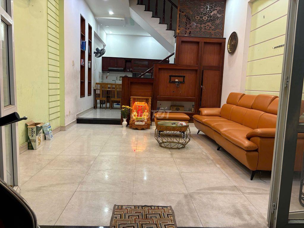 Cho thuê nhà nguyên căn Lê Văn Chí
