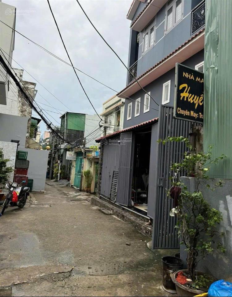 Đất trống 5m x 8m cn 40m2 hẻm 115 phạm hữu lầu q7 giá tốt 3ty2