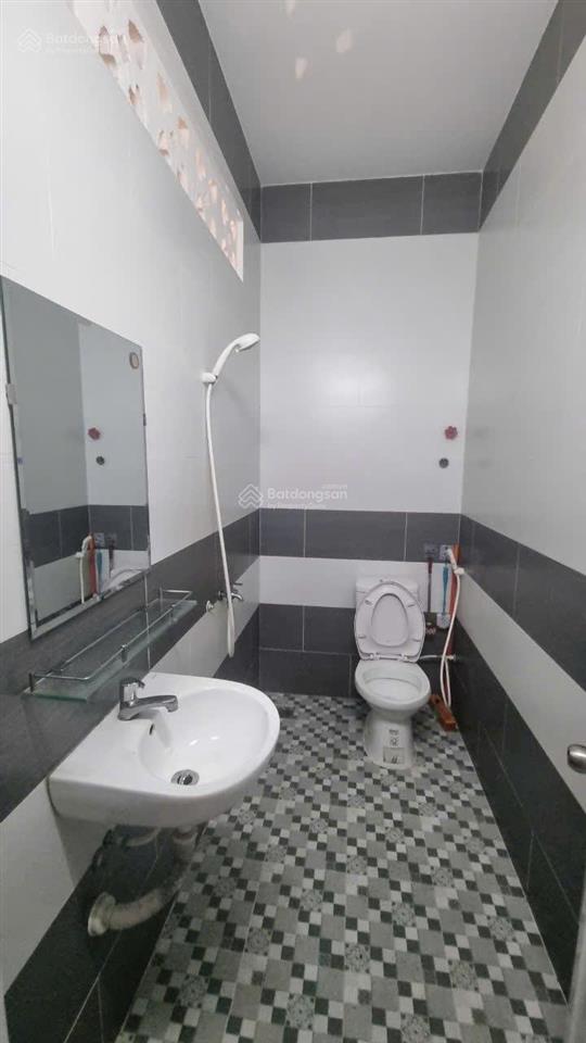 Mặt tiền kinh doanh nguyễn thị thập 4x20m 1 lầu 3pn 2wc trệt trống suốt