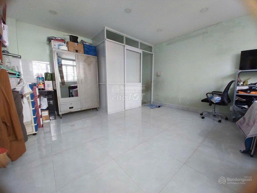 Nhà mặt tiền kinh doanh lâm văn bền 5x5m 1 lầu gần nguyễn thị thập