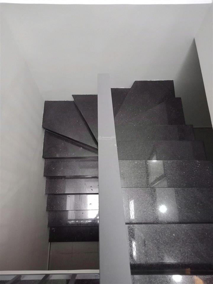 Nhà 5x20m xây 6 tầng 1 hầm 1 trệt 3 lầu st 6pn 8wc đường số tân quy