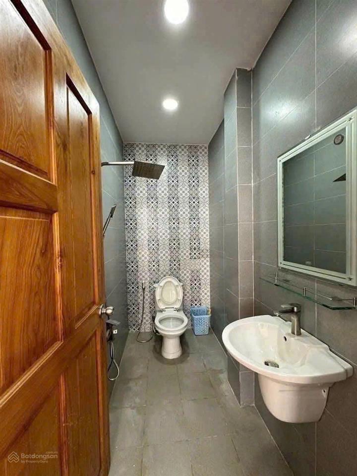 Nhà hxh 4 tầng 4pn 5wc đường lê thị chợ ngay lacasa hoàng quốc việt