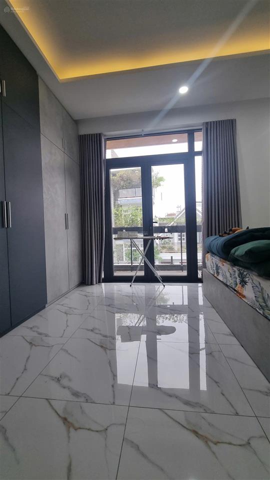 Nhà 6 tầng có hầm xe, thang máy, đường số p. tân hưng tp hcm