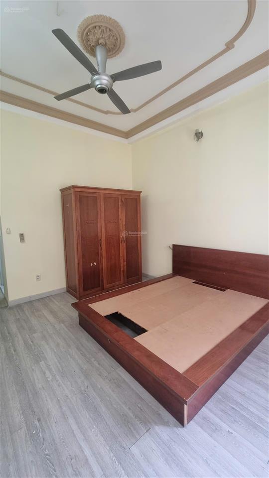 Nhà 4x20 3 tầng hxh lâm văn bền, q7 khu cao ráo không ngập nước