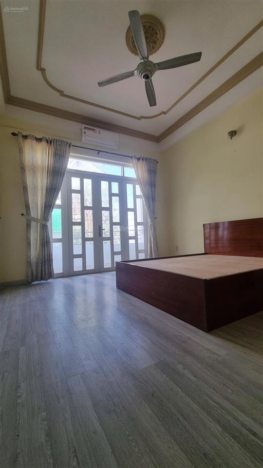 Nhà 4x20 3 tầng hxh lâm văn bền, q7 khu cao ráo không ngập nước