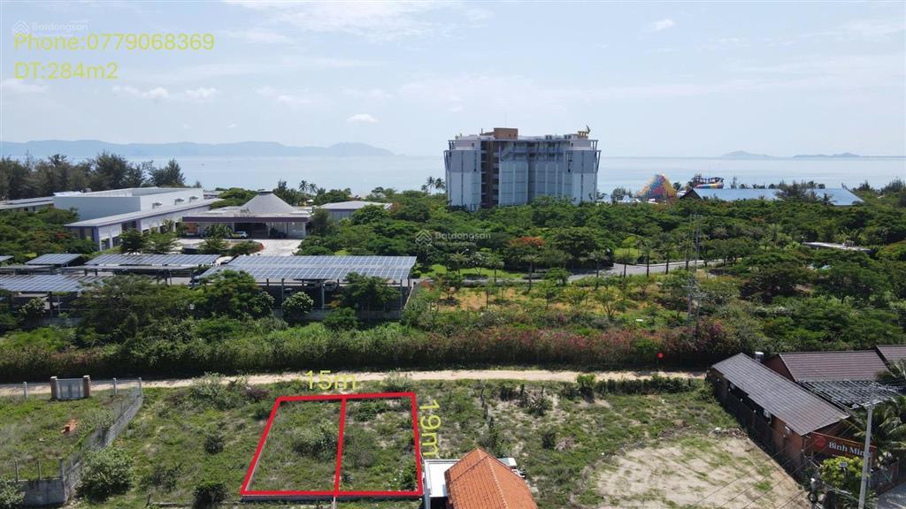 Bán đất đối diện khu nghỉ dưỡng du lịch ttc vân phong bay dốc lết