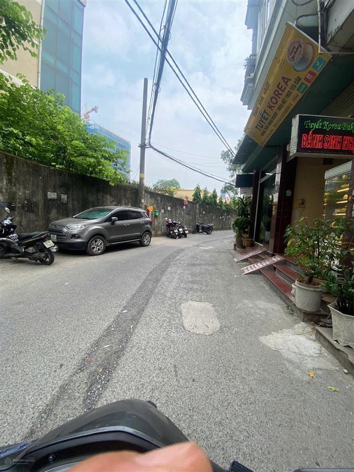 Bán mảnh đất hiếm nở hậu ô tô sát vách đại học thương mại, 140m2 mt 8m. giá 30 tỷ