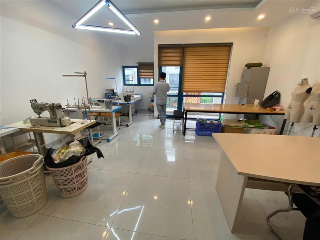 Cho thuê biệt thự mới đẹp giá như cho kdt trung văn. dt 120m x 4 nổi 1 hầm, mt 8m giá 26tr